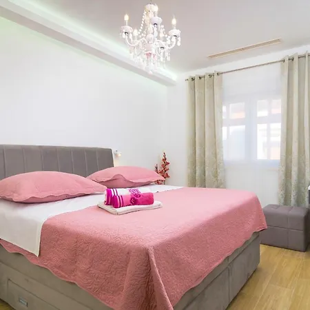 Apartment Boutique Mojsan Kaštela