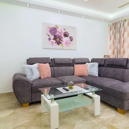 Apartment Boutique Mojsan *