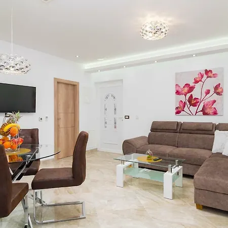 Boutique Mojsan Apartment *