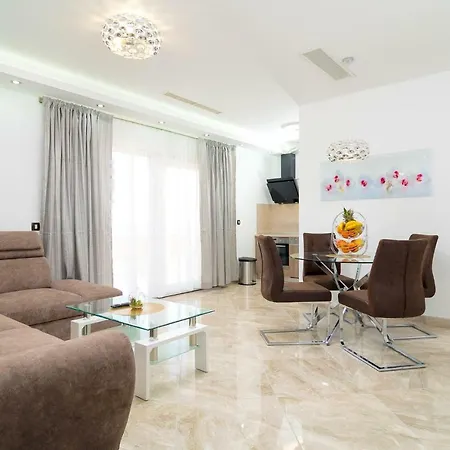 Boutique Mojsan Apartment Kaštela